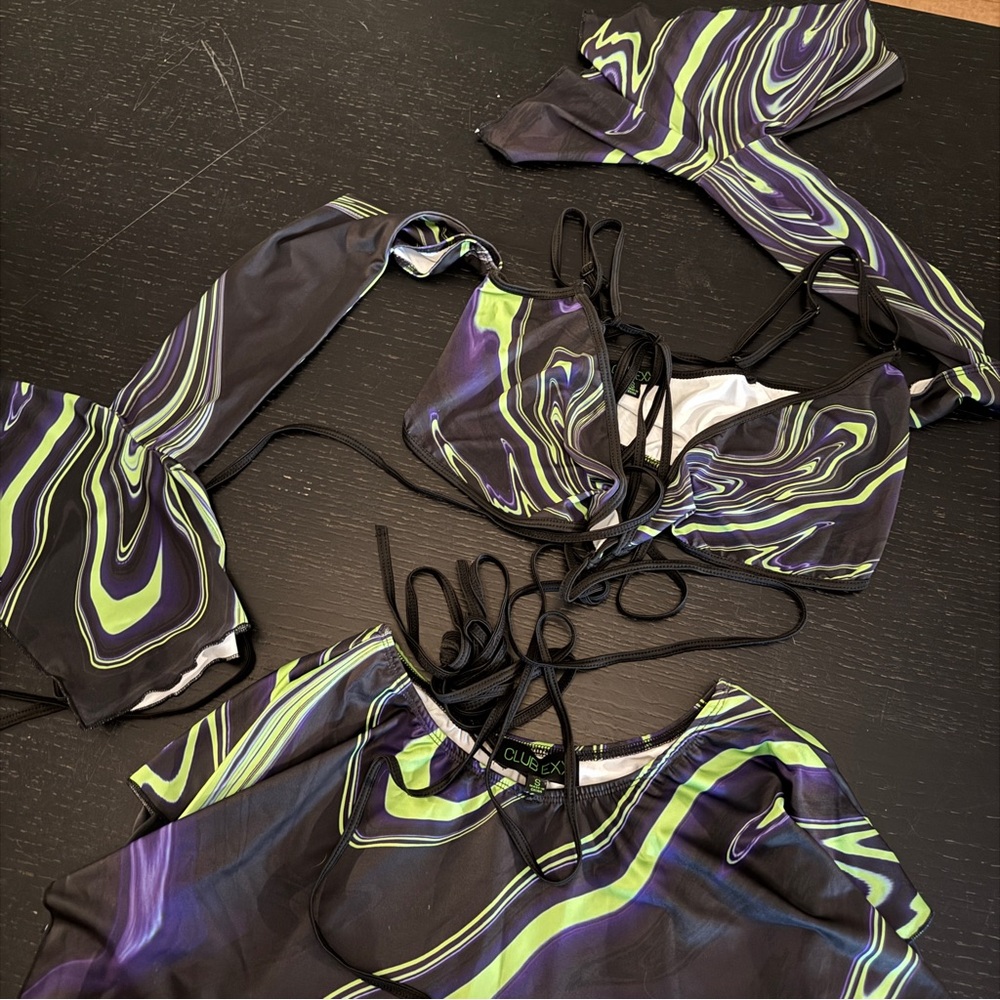 Metamorphosis Rave Skirt Set Small - Picture 4 of 9